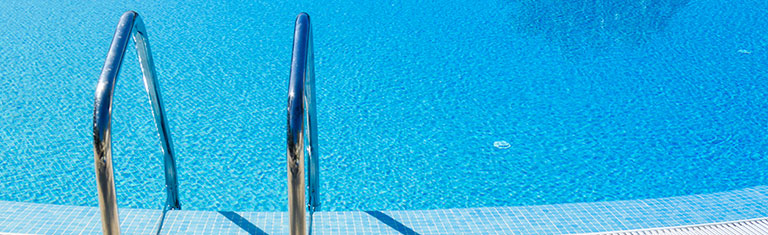 dental erosion chlorine pools